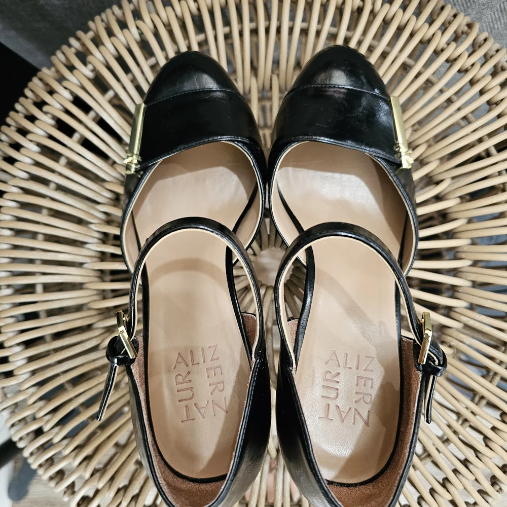 Naturalizer Black Heels with Gold Details - Picture 3 of 8